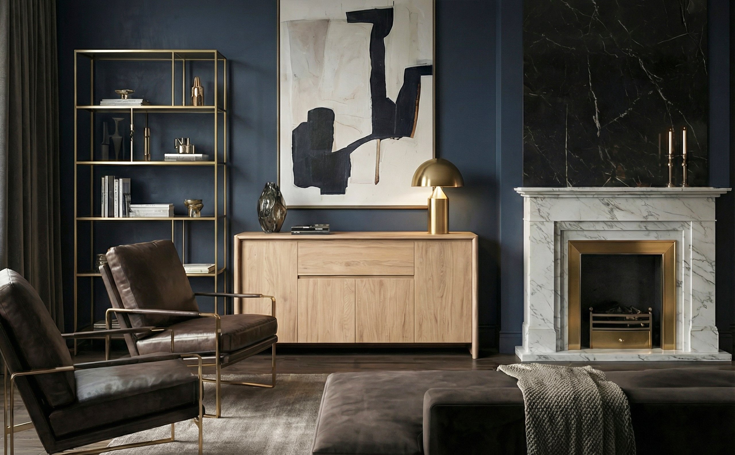 Tavion Sideboard in Eiche Braun vor dunkelblauer Wand